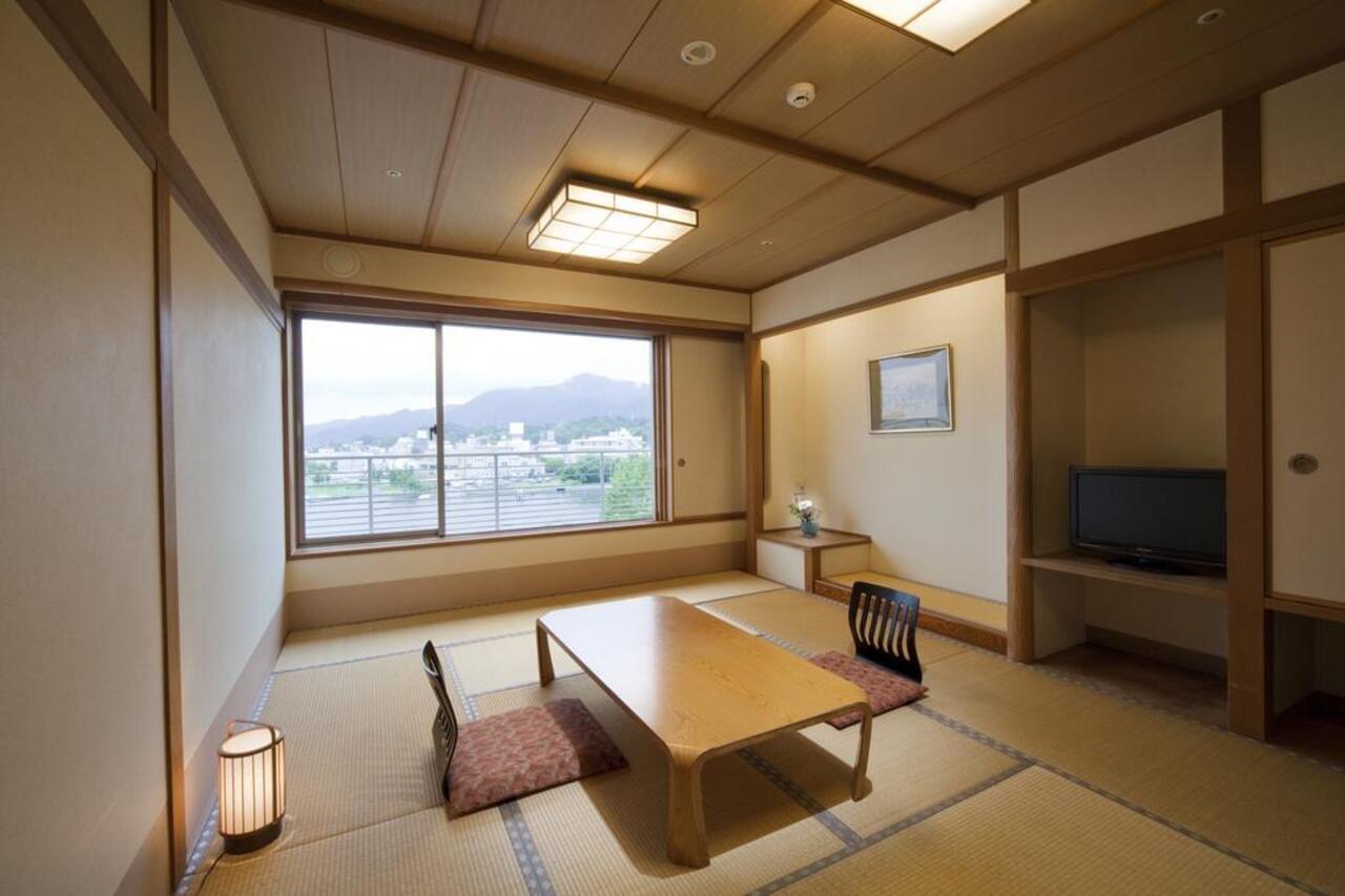 琵琶湖グランドホテル京近江 Ōtsu Luaran gambar