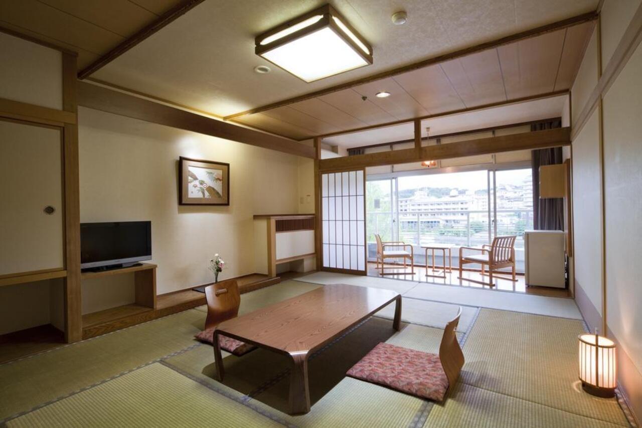琵琶湖グランドホテル京近江 Ōtsu Luaran gambar